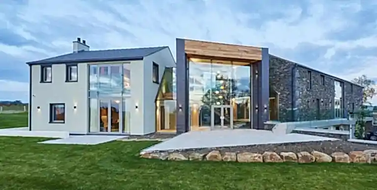 passivhaus pasifev pencereleri villa Agaoglu Egepen Deceuninck Gealan PVC pencere kapi sistemleri